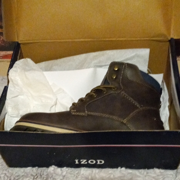 Izod Men's Dark Brown Lace-Up Boots - Picture 5 of 6